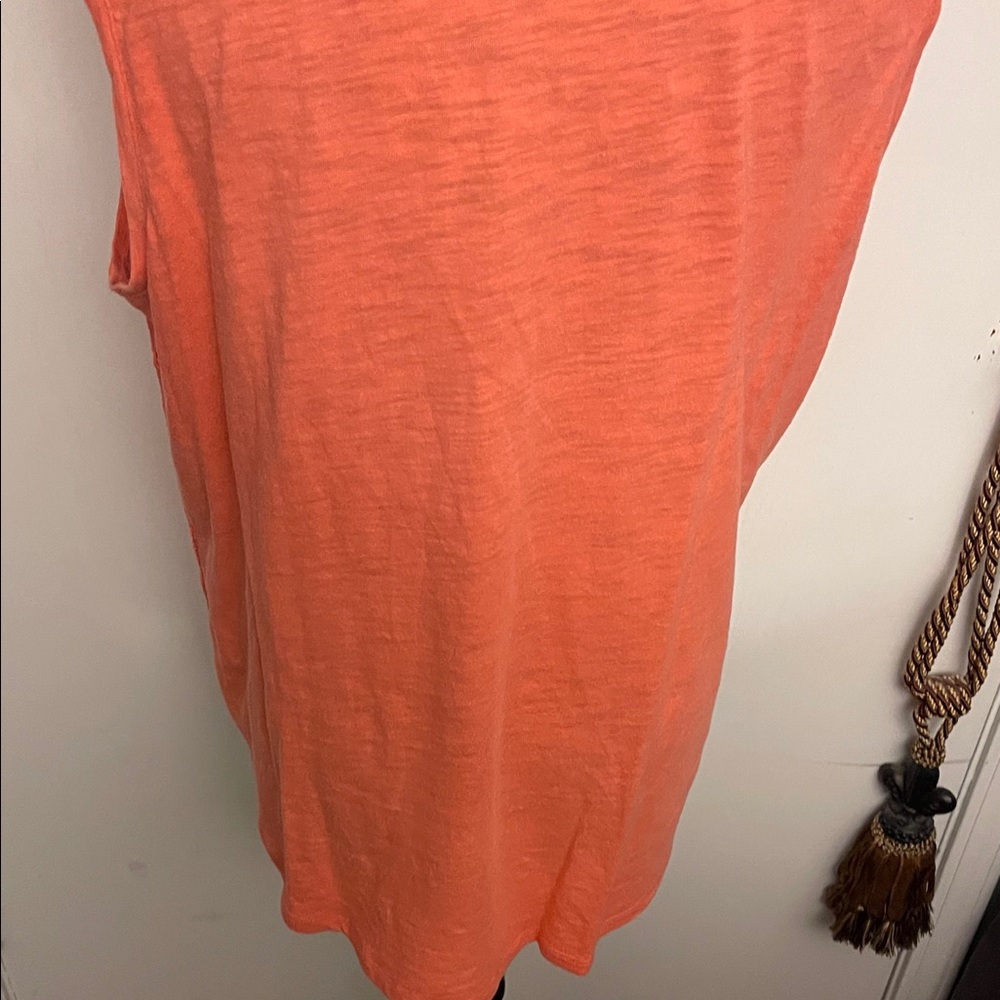 Liz Claiborne Coral Lace Sleeveless V-Notch Tank - Picture 6 of 7